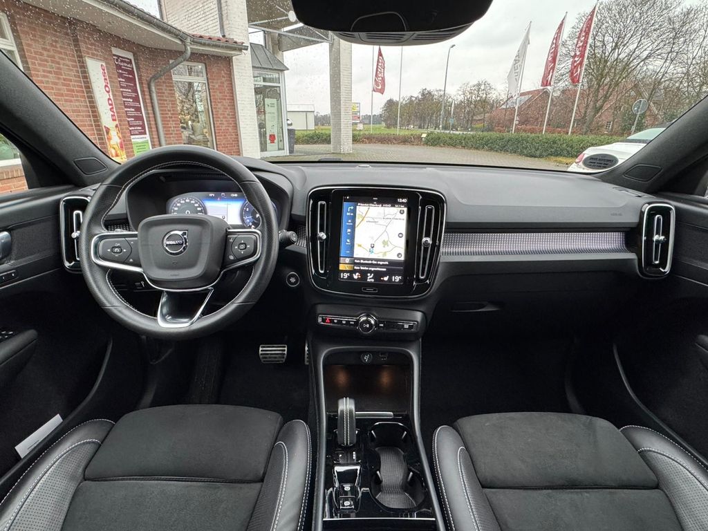 Volvo XC40 2021
