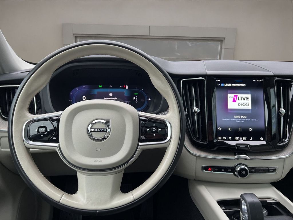 Volvo XC60 2022