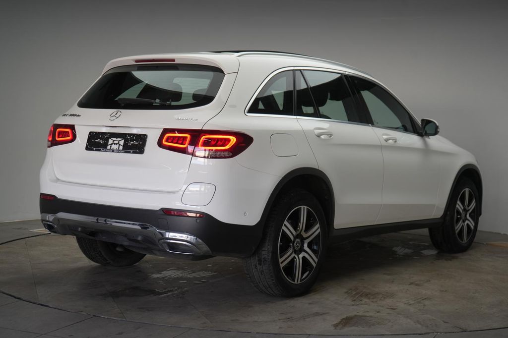 Mercedes-Benz GLC 300 2022