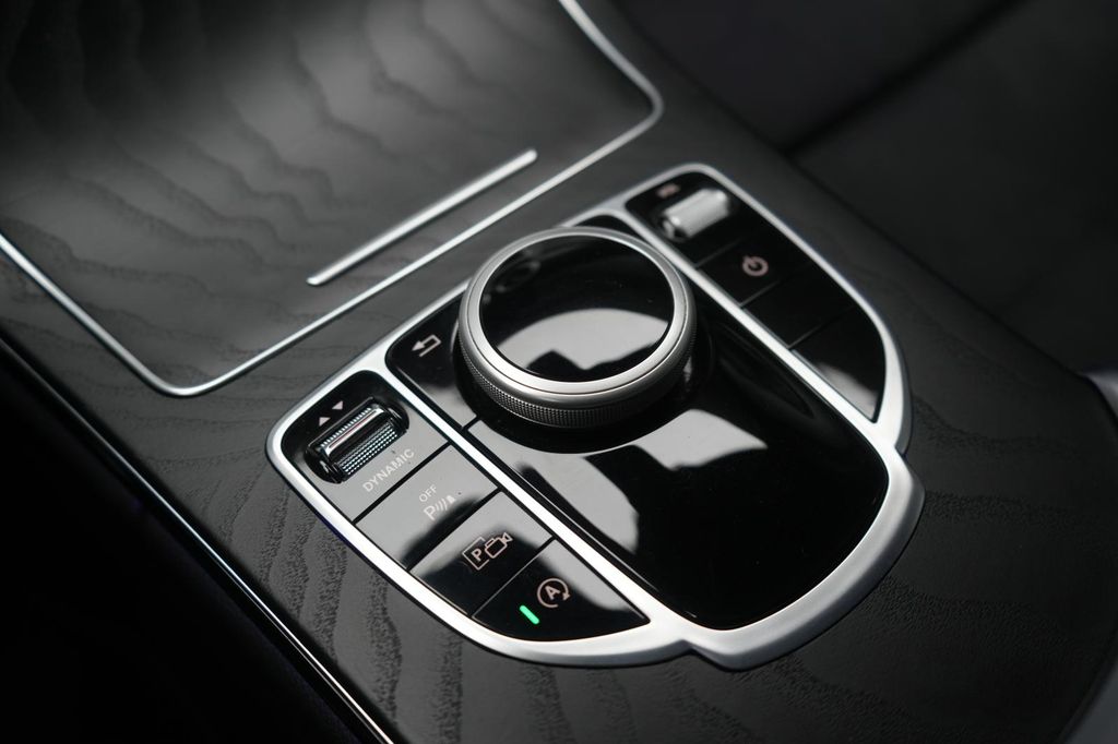 Mercedes-Benz C 300 2022