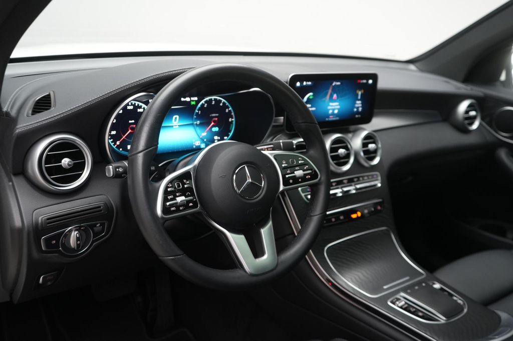 Mercedes-Benz GLC 300 2022