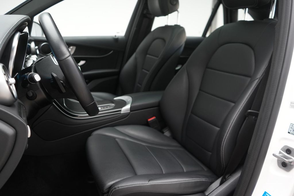 Mercedes-Benz GLC 300 2022