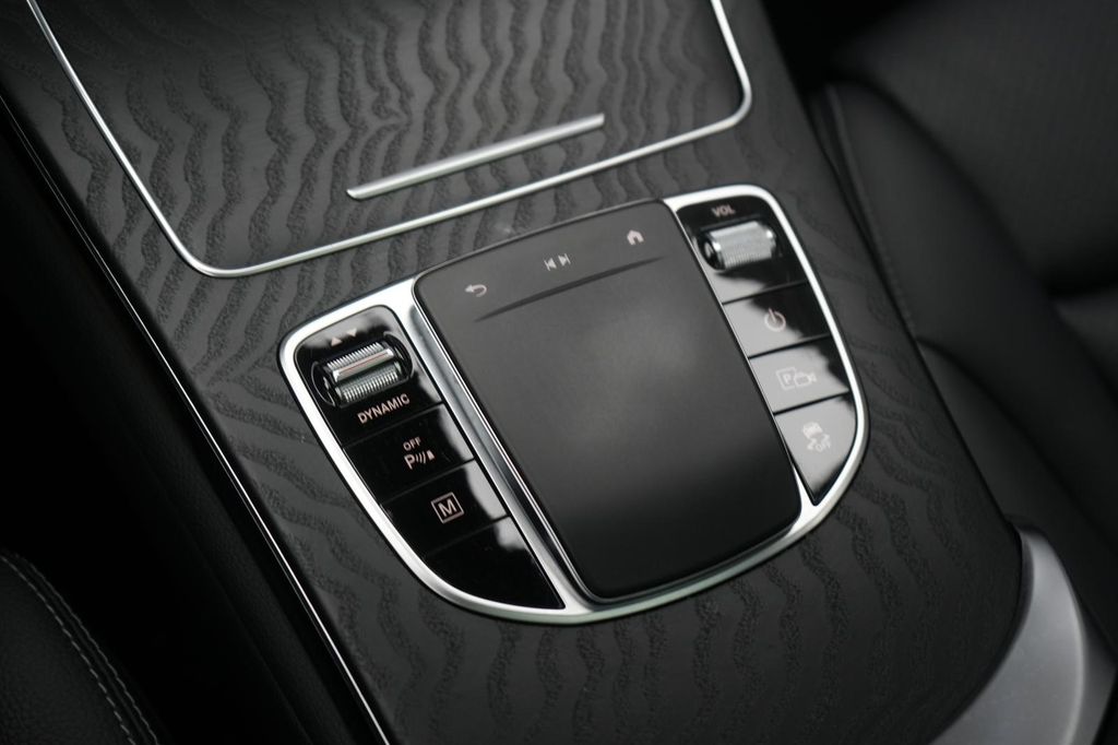 Mercedes-Benz GLC 300 2022