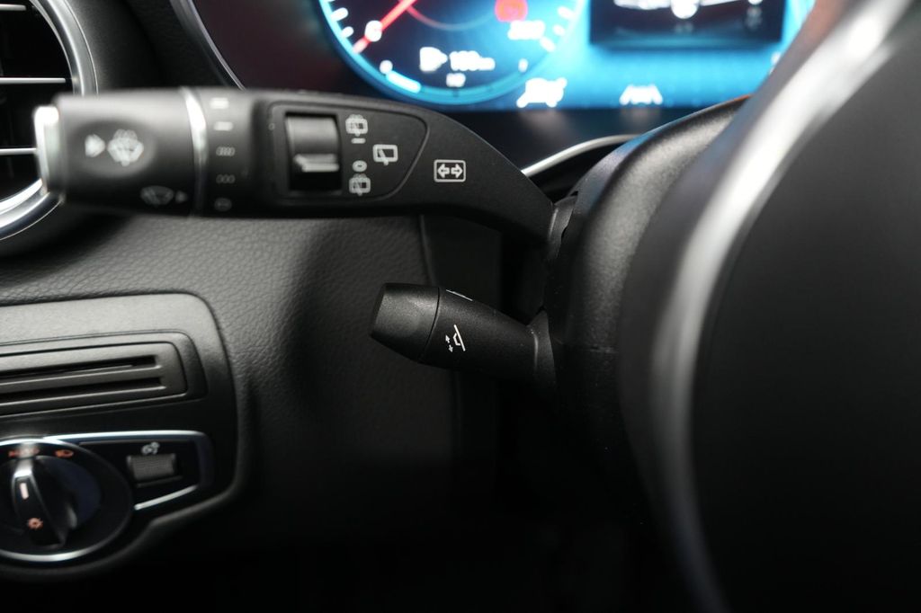 Mercedes-Benz GLC 300 2022