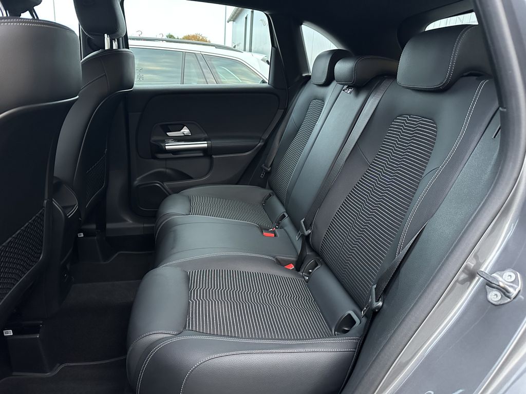 Mercedes-Benz B 250 2022