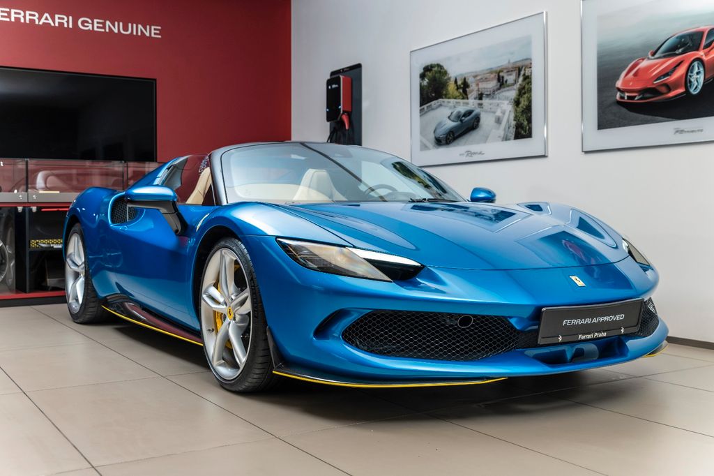 Ferrari 296 GTS 2022