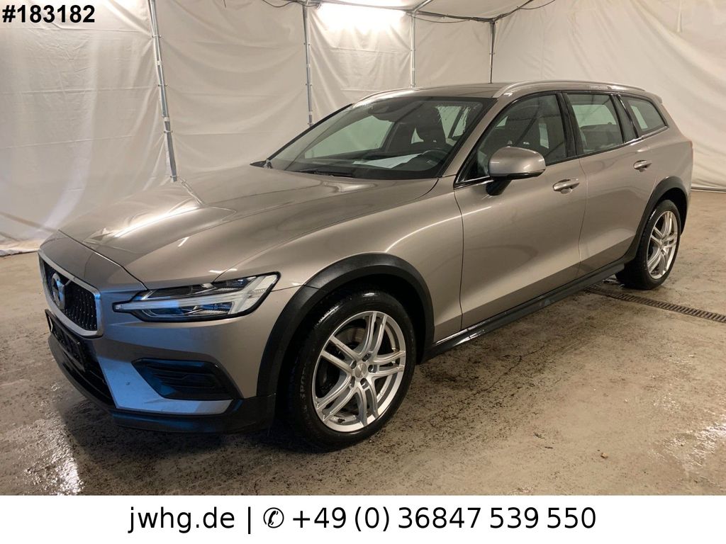 Volvo V60 Cross Country 2022