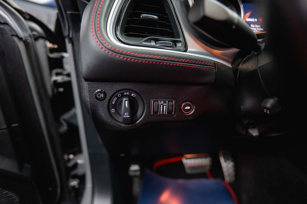 Dodge Challenger 2021