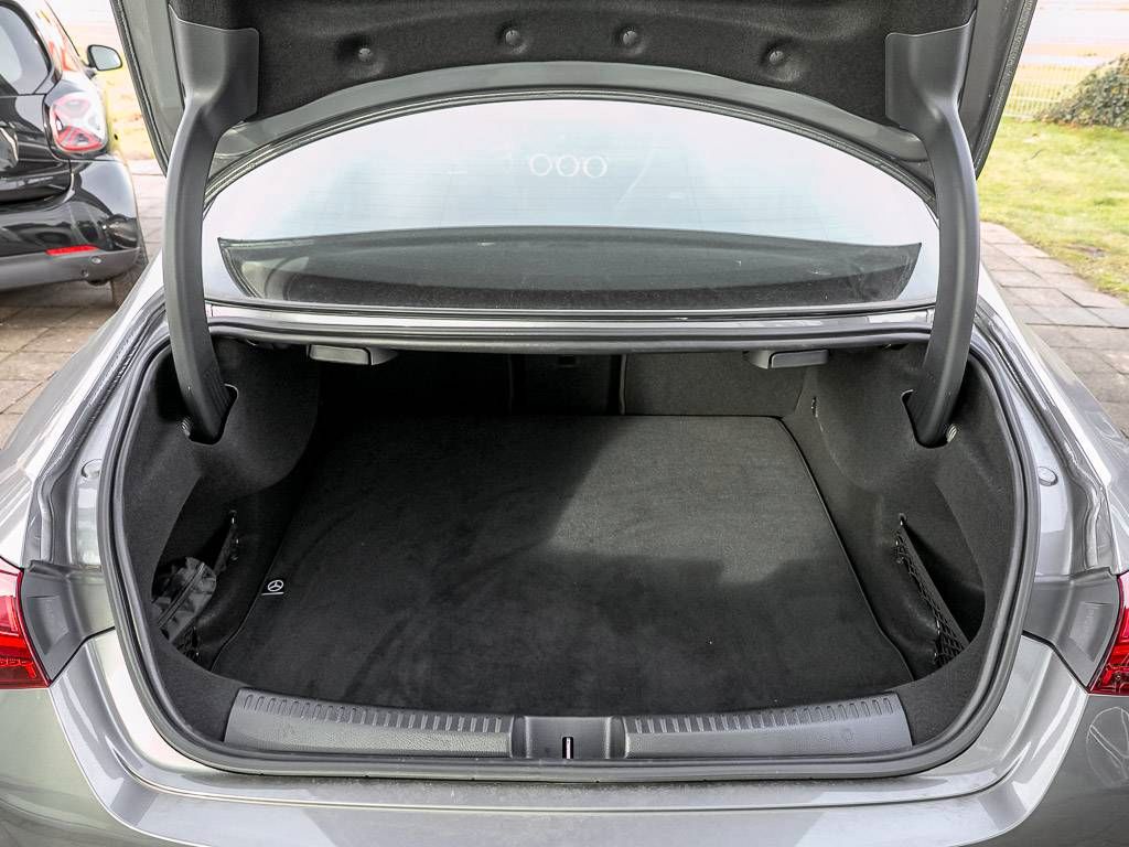 Mercedes-Benz CLA 200 2025