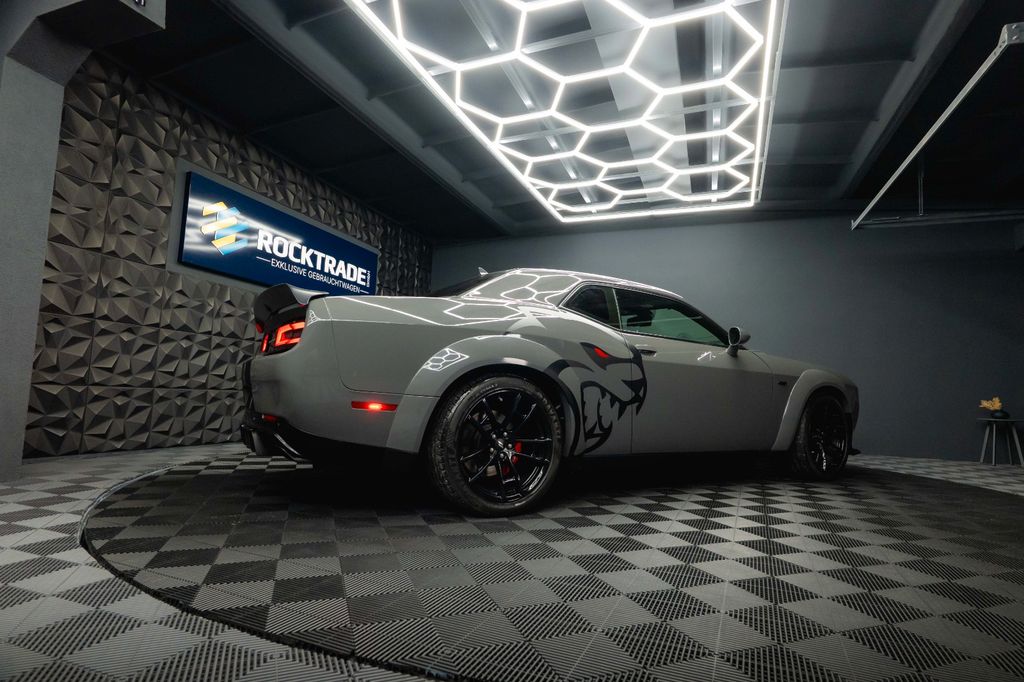 Dodge Challenger 2021