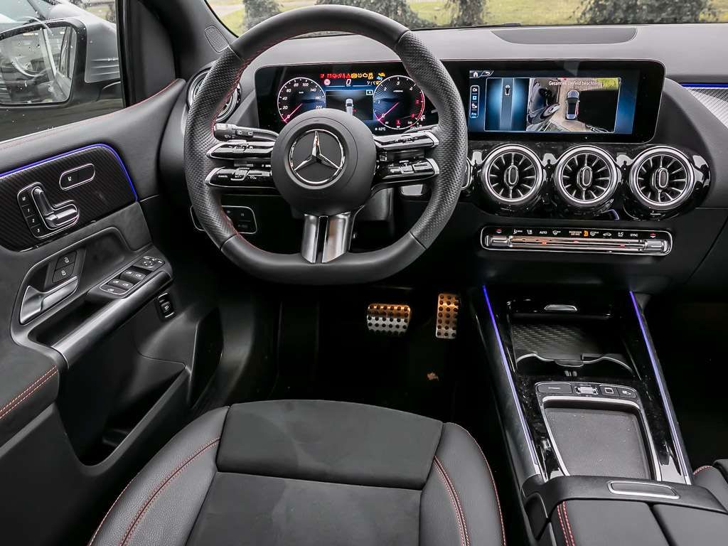 Mercedes-Benz B 220 2024