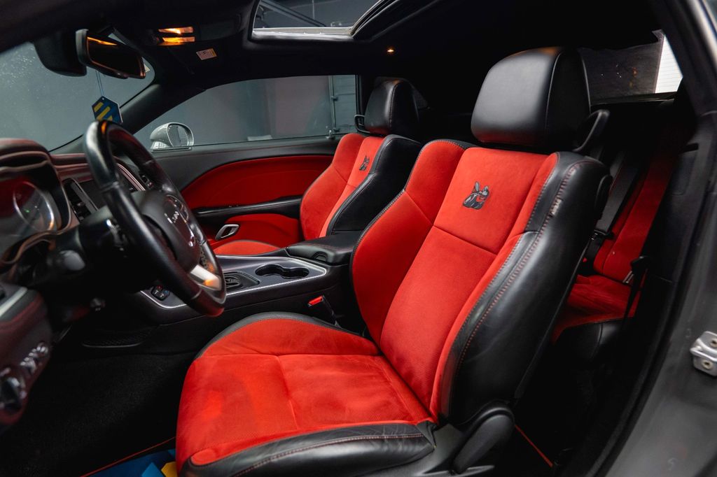 Dodge Challenger 2021