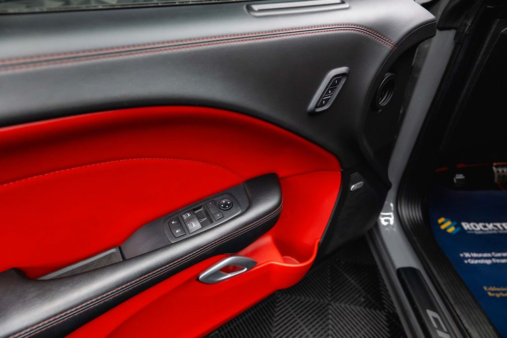 Dodge Challenger 2021