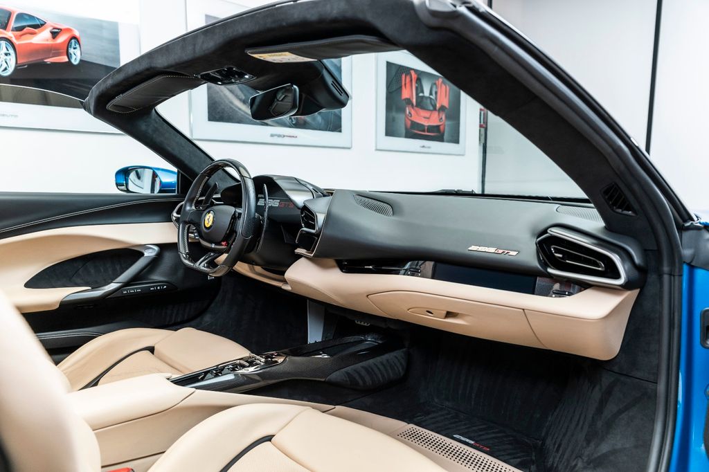 Ferrari 296 GTS 2022
