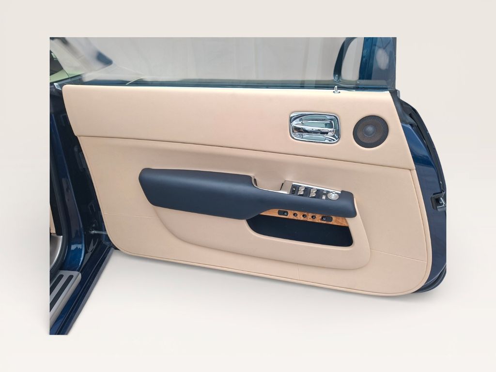 Rolls-Royce Dawn 2016