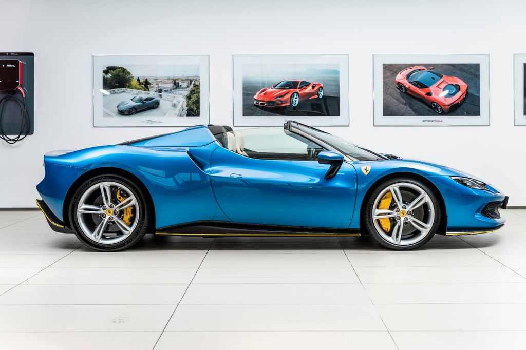 Ferrari 296 GTS 2022