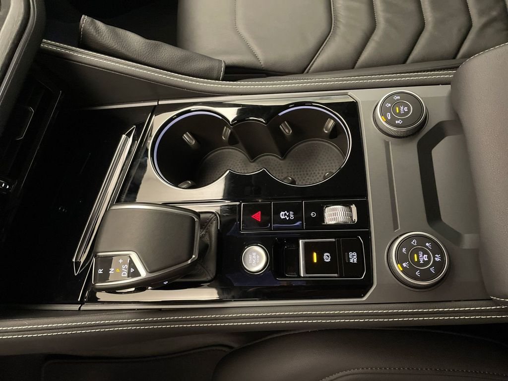 Volkswagen Touareg 2025