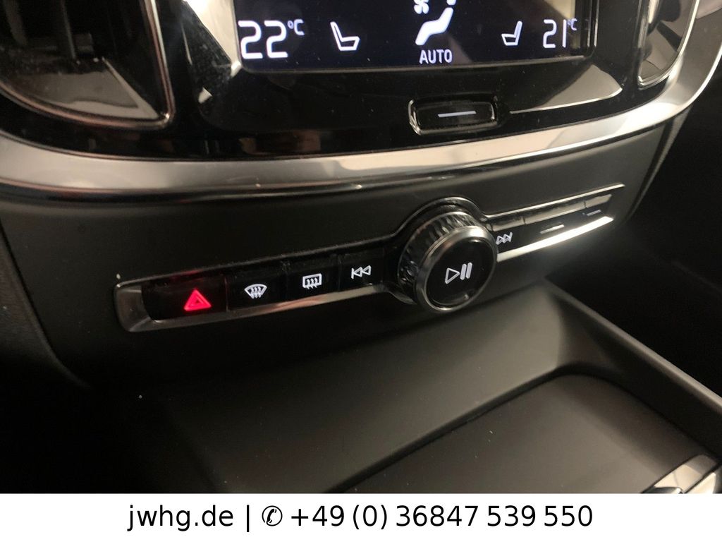 Volvo V60 Cross Country 2022