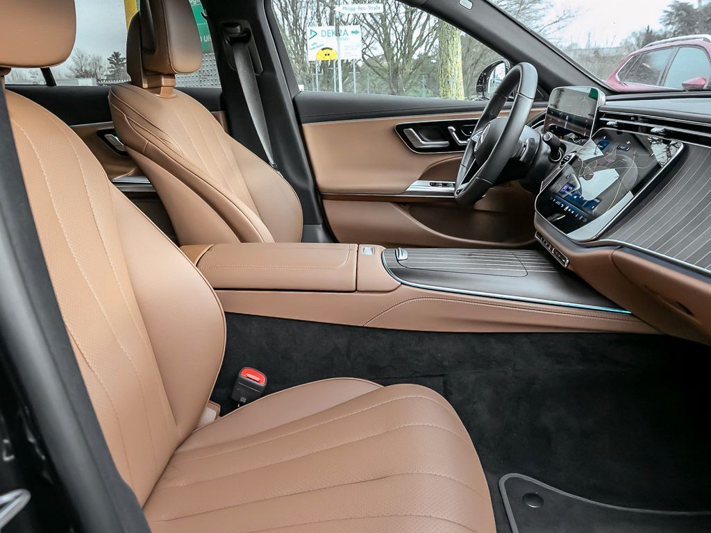 Mercedes-Benz E 300 2025