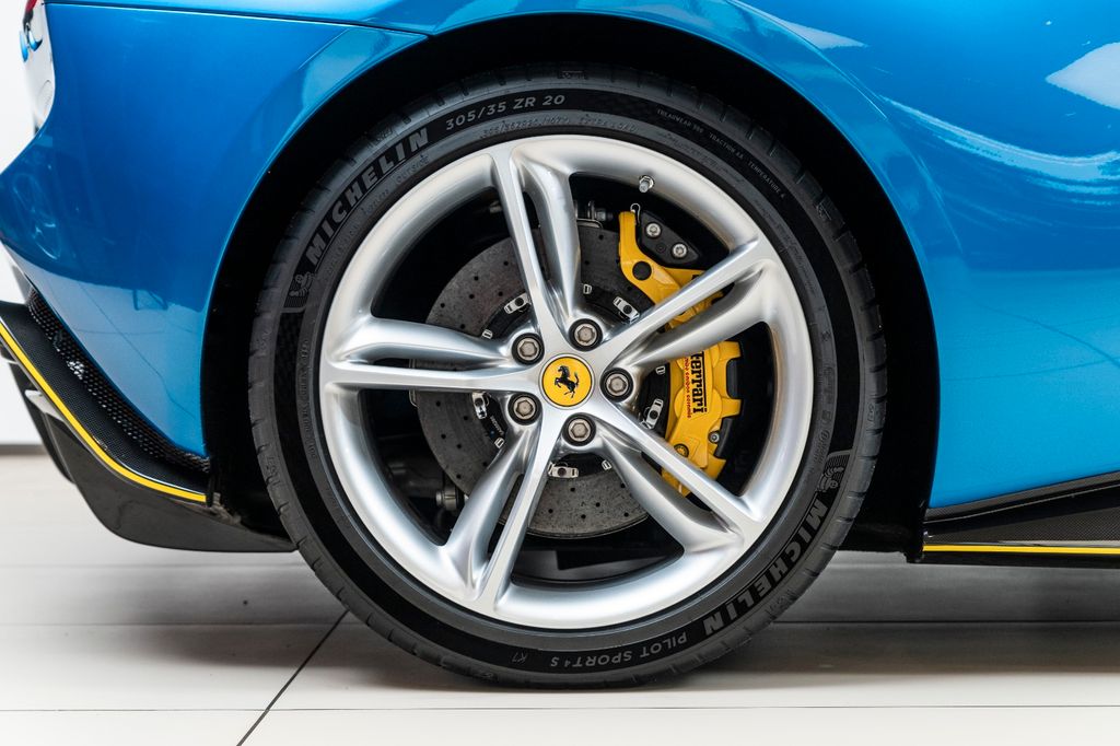 Ferrari 296 GTS 2022