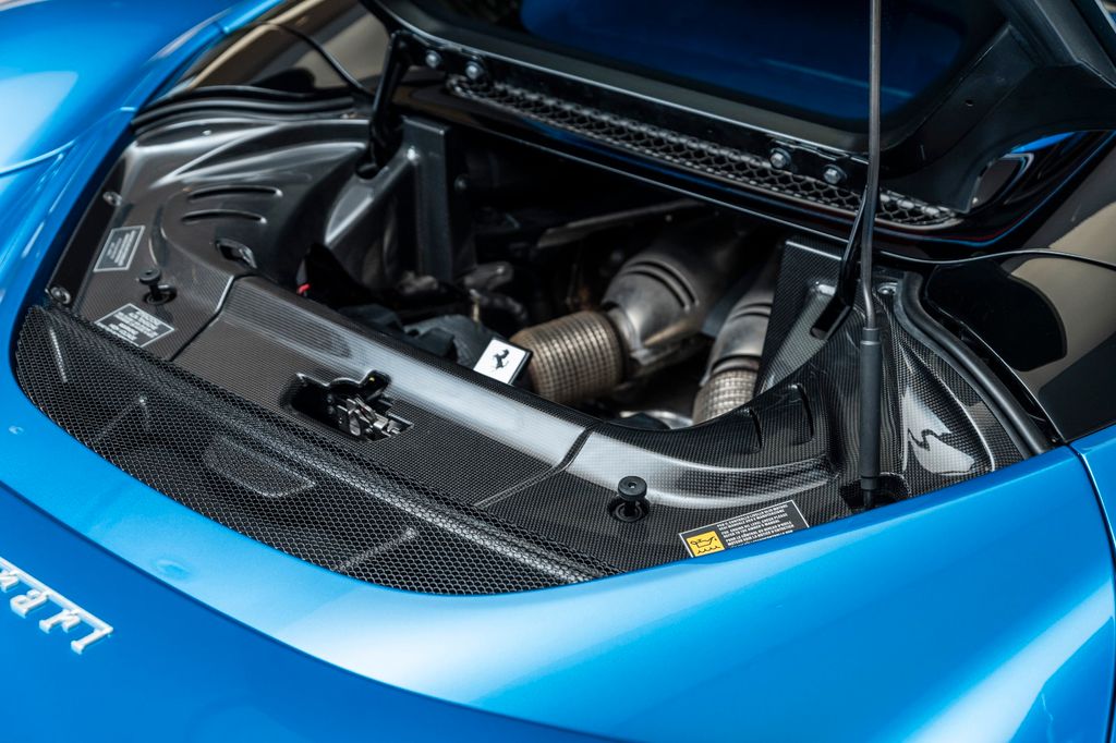 Ferrari 296 GTS 2022