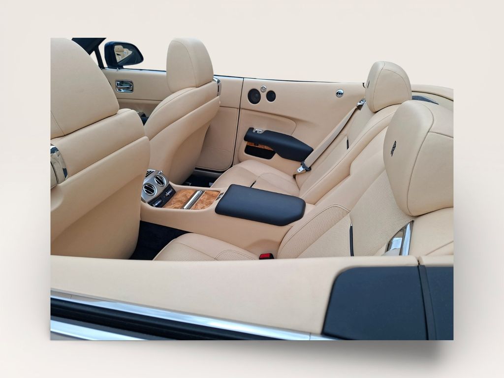 Rolls-Royce Dawn 2016