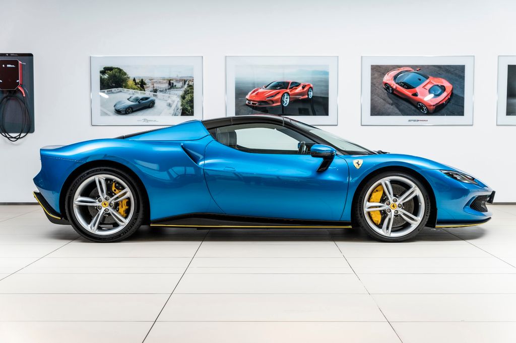 Ferrari 296 GTS 2022