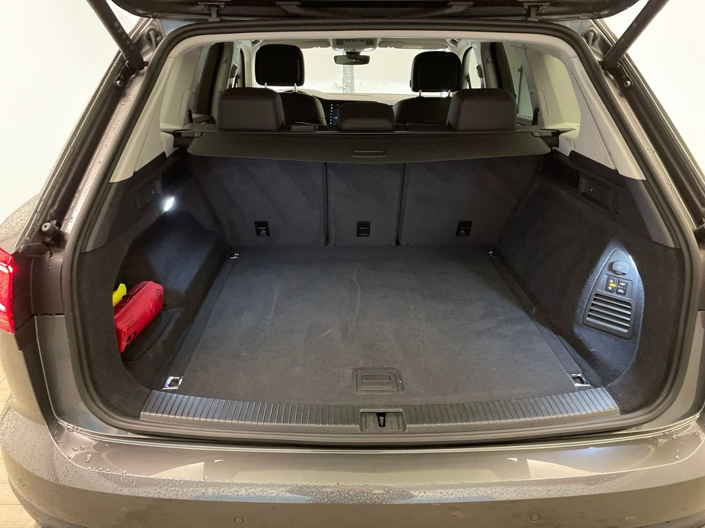 Volkswagen Touareg 2025