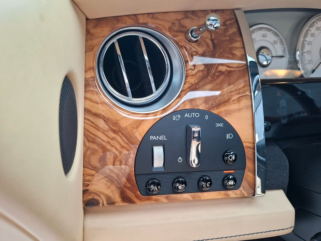 Rolls-Royce Dawn 2016