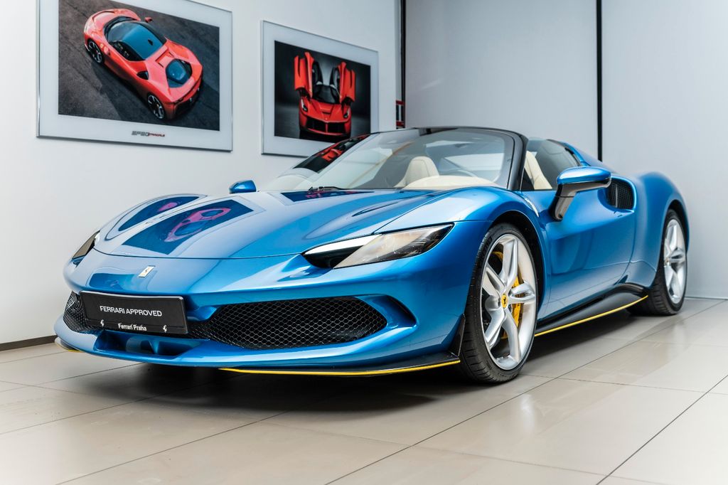 Ferrari 296 GTS 2022