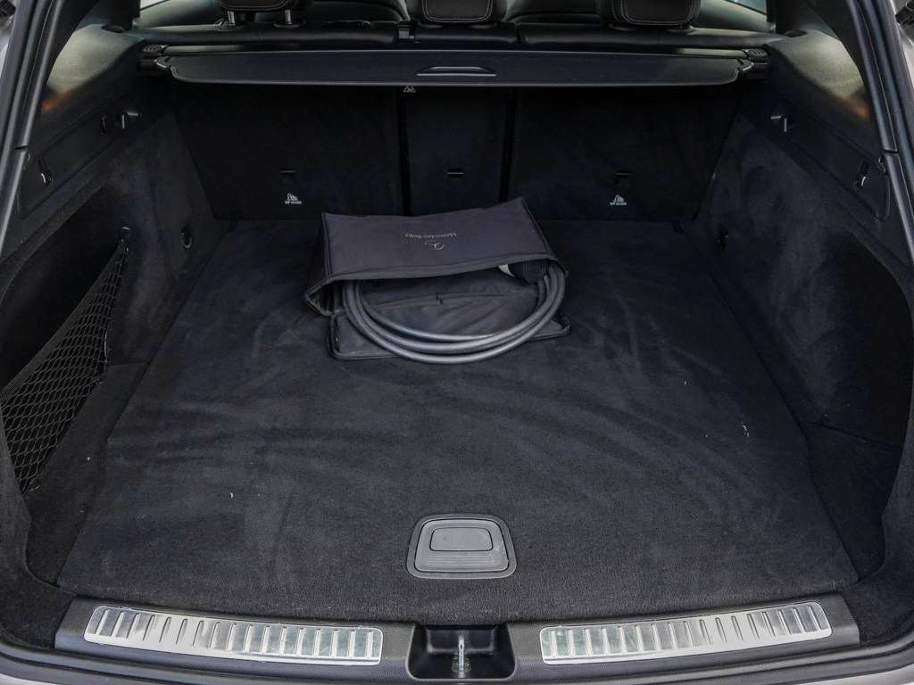 Mercedes-Benz EQC 2020