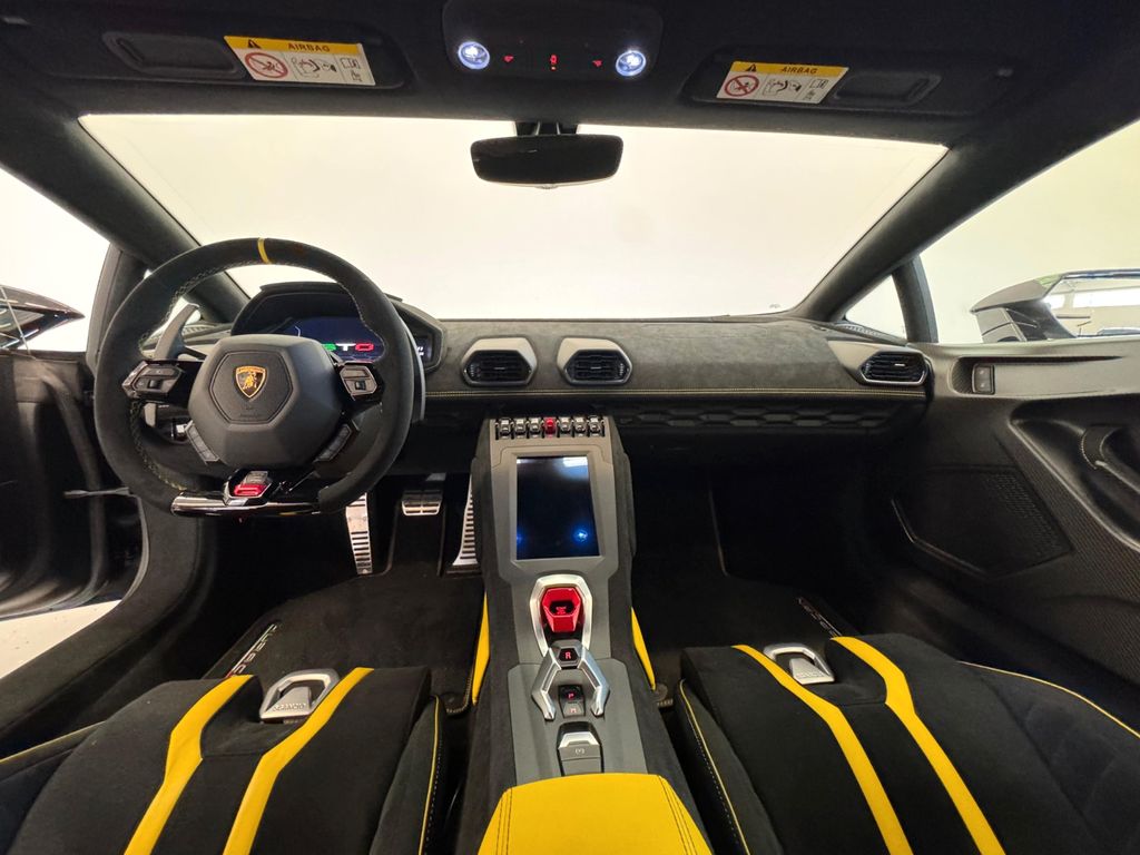 Lamborghini Huracán 2022