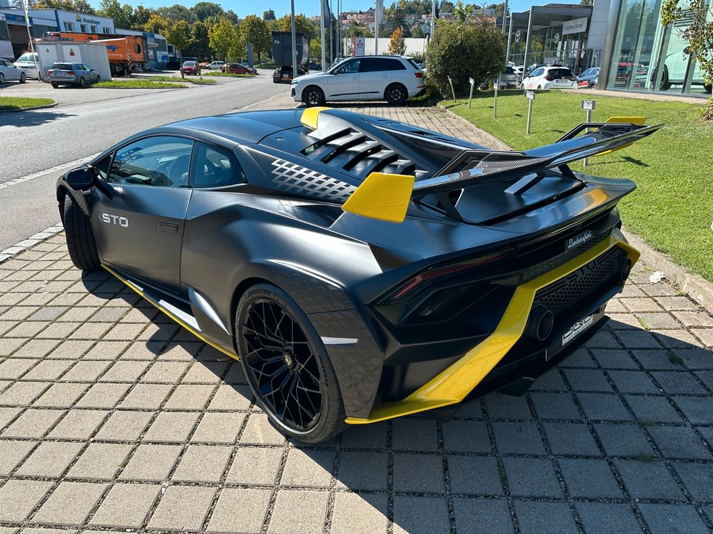 Lamborghini Huracán 2022