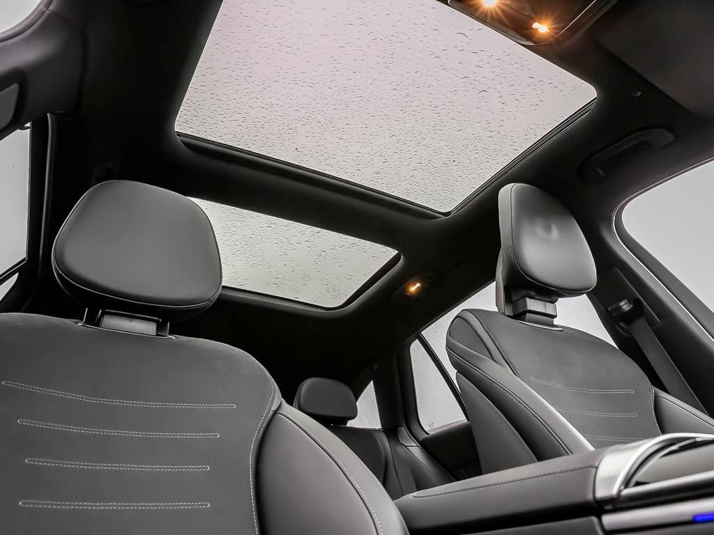 Mercedes-Benz C 300 2025