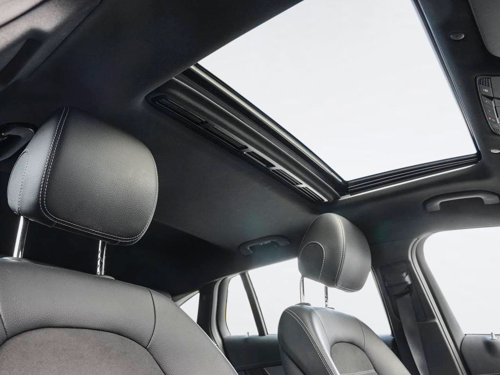 Mercedes-Benz EQC 2020