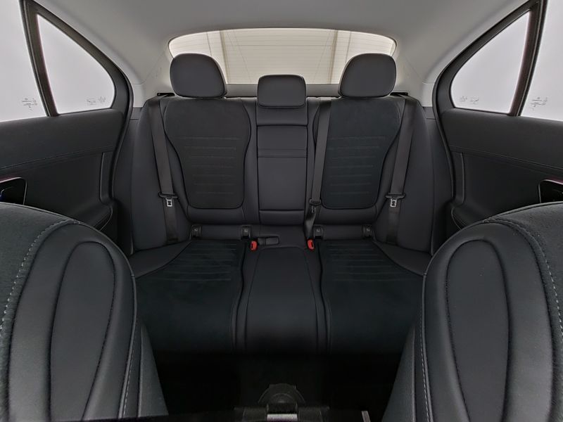 Mercedes-Benz C 200 2024