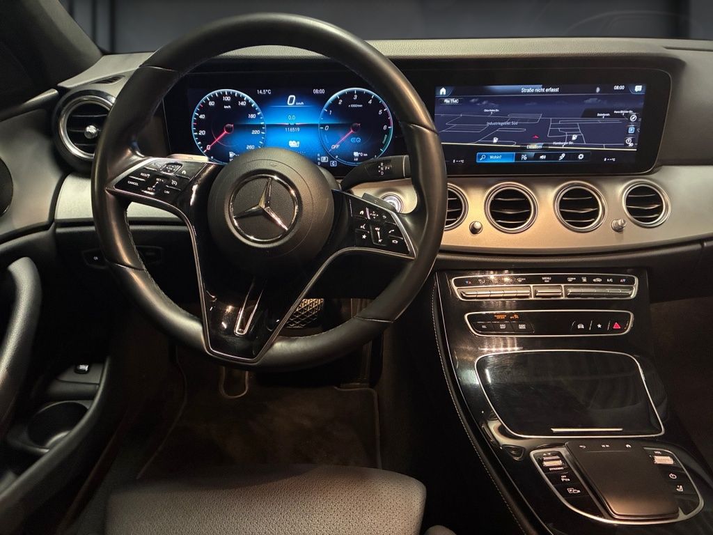 Mercedes-Benz E 300 2022
