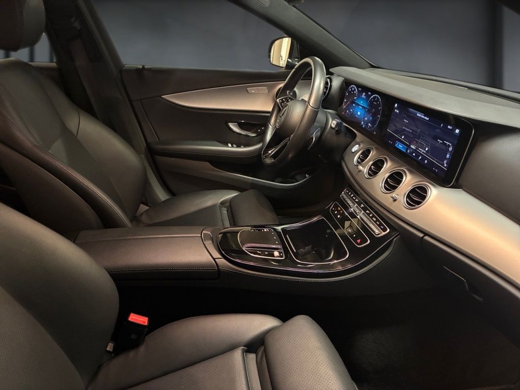 Mercedes-Benz E 300 2022