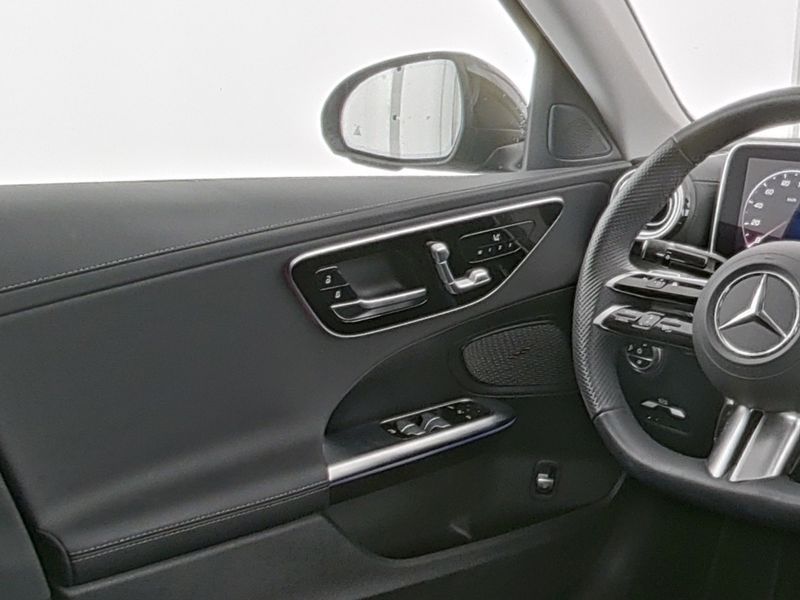 Mercedes-Benz C 200 2024