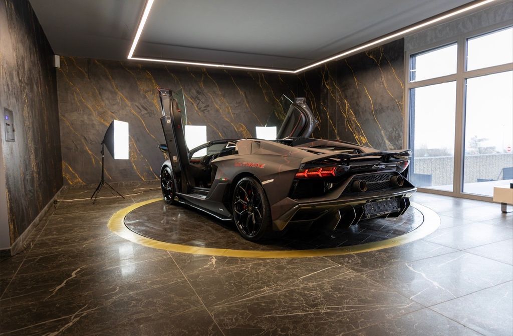 Lamborghini Aventador 2022