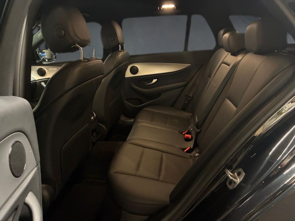 Mercedes-Benz E 300 2022