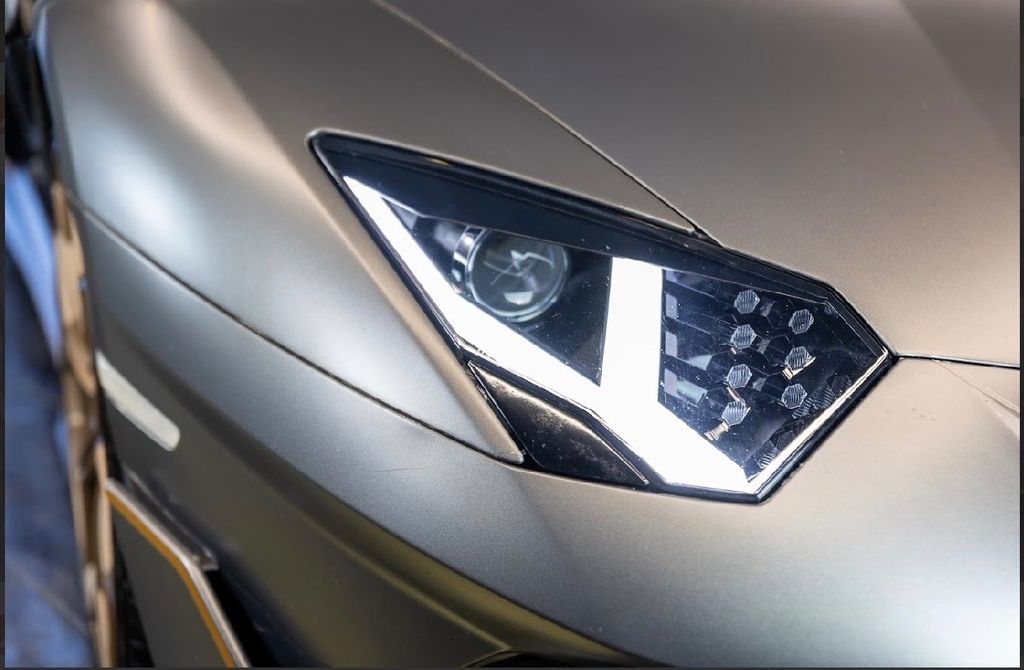 Lamborghini Aventador 2019