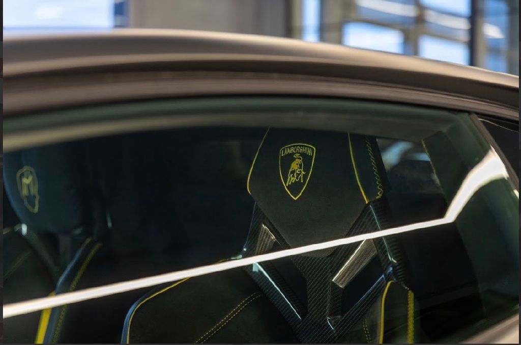 Lamborghini Aventador 2019