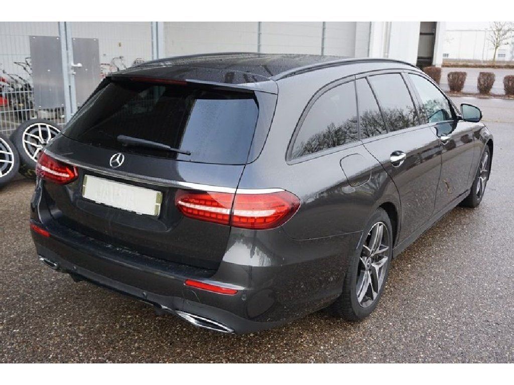Mercedes-Benz E 300 2021