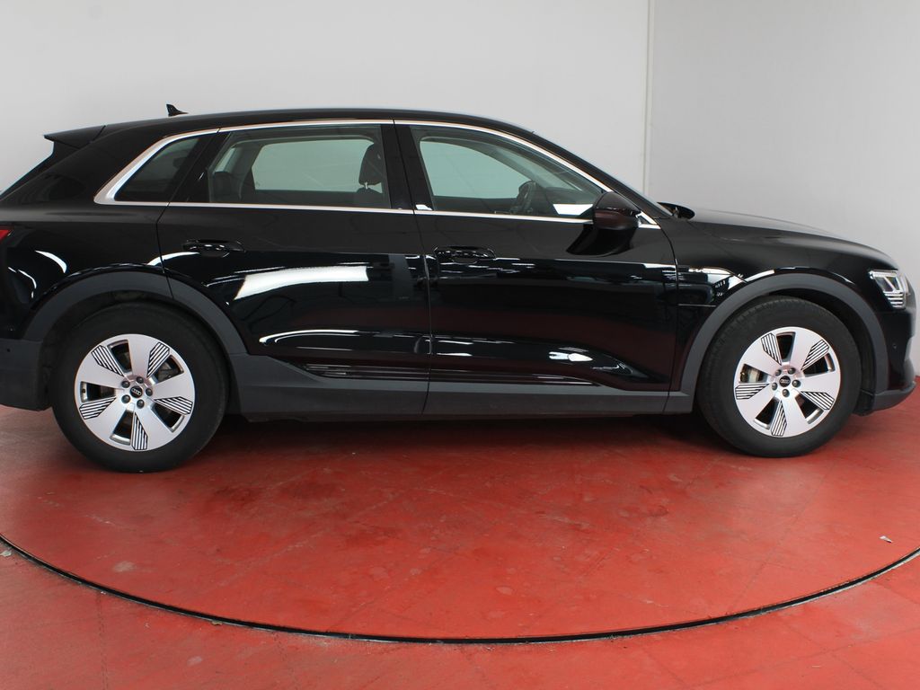 Audi e-tron 2022