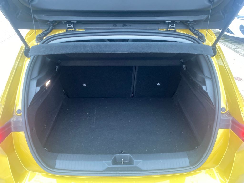 Opel Astra 2022