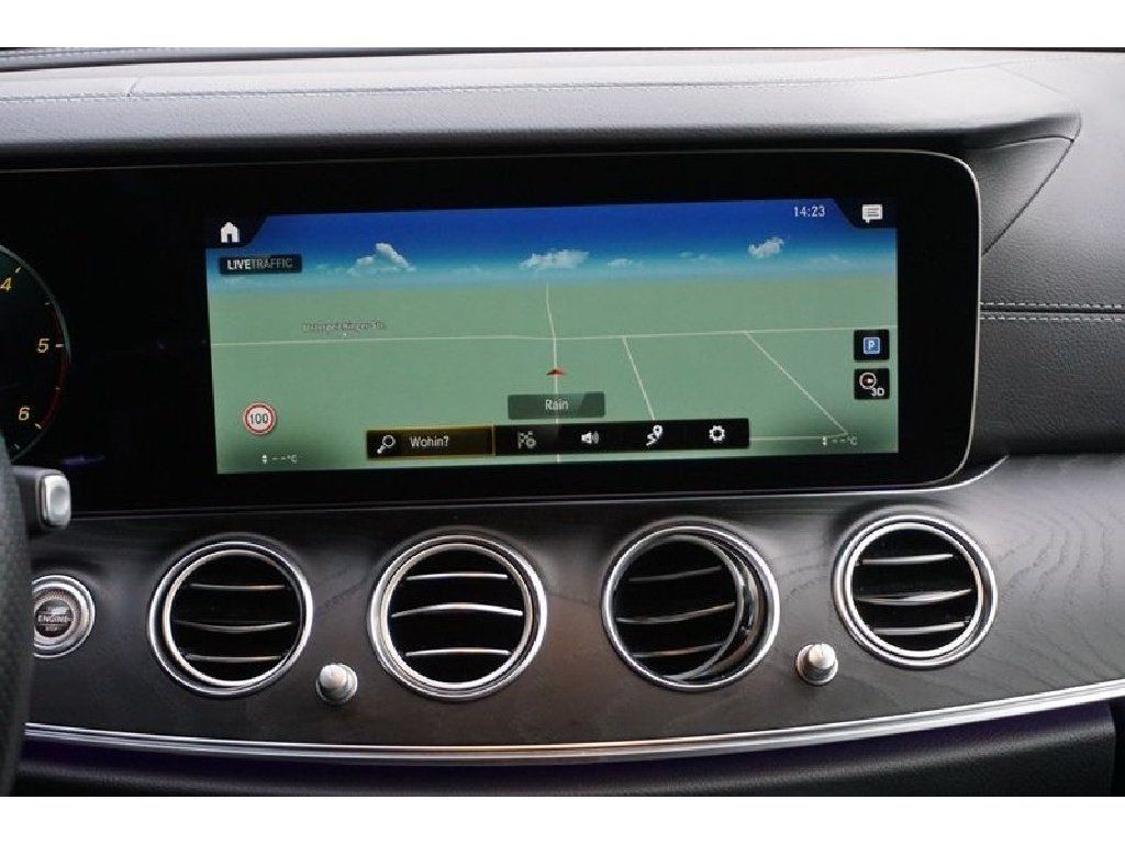 Mercedes-Benz E 300 2021