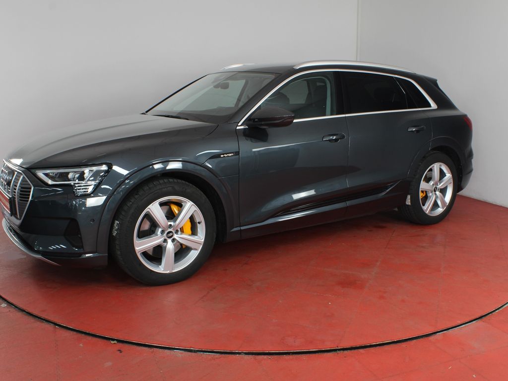 Audi e-tron 2023