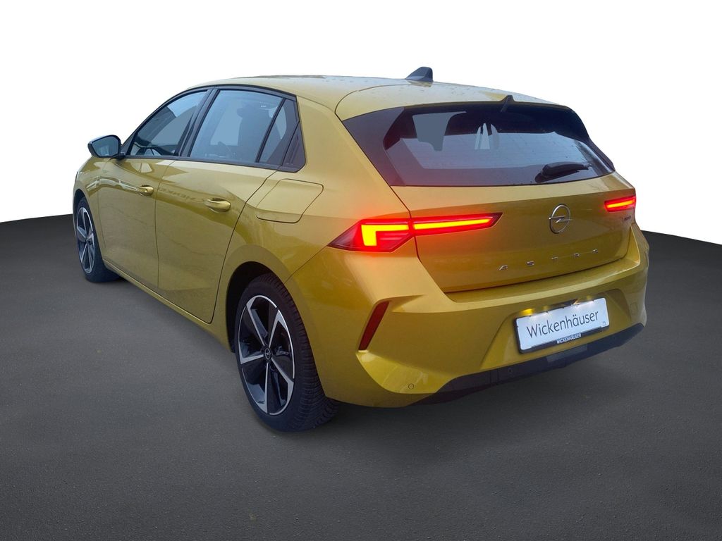 Opel Astra 2022