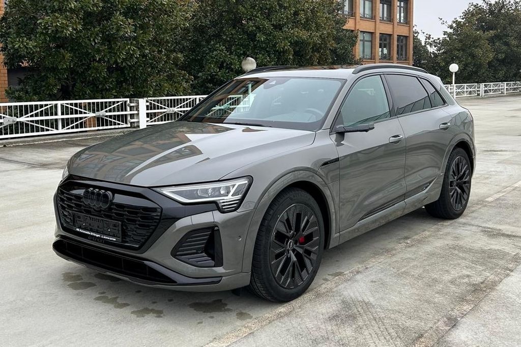 Audi Q8 e-tron 2024